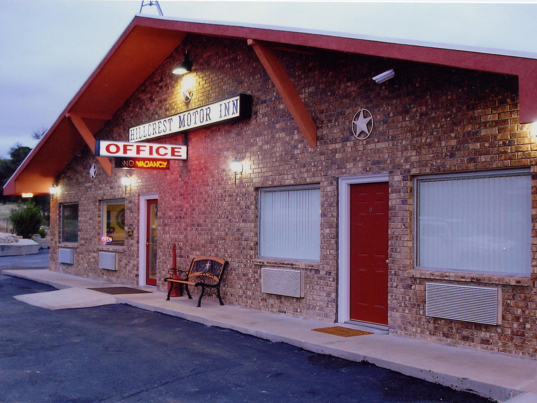 Hillcrest Inn & Suites Ozona Exterior photo