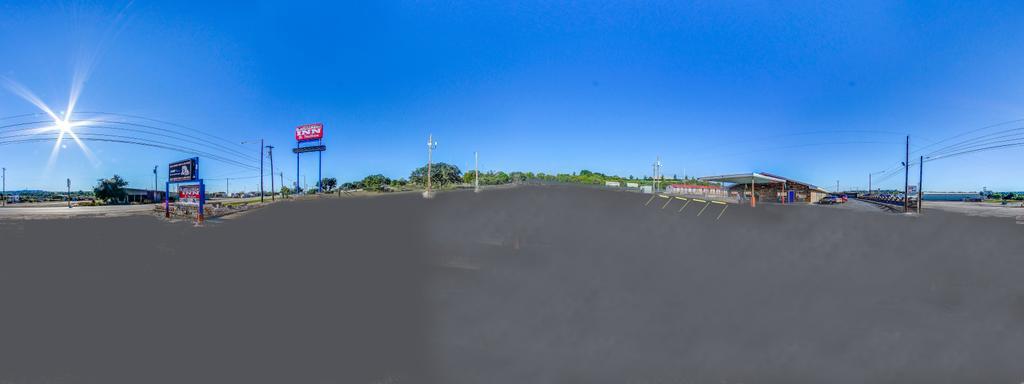 Hillcrest Inn & Suites Ozona Exterior photo